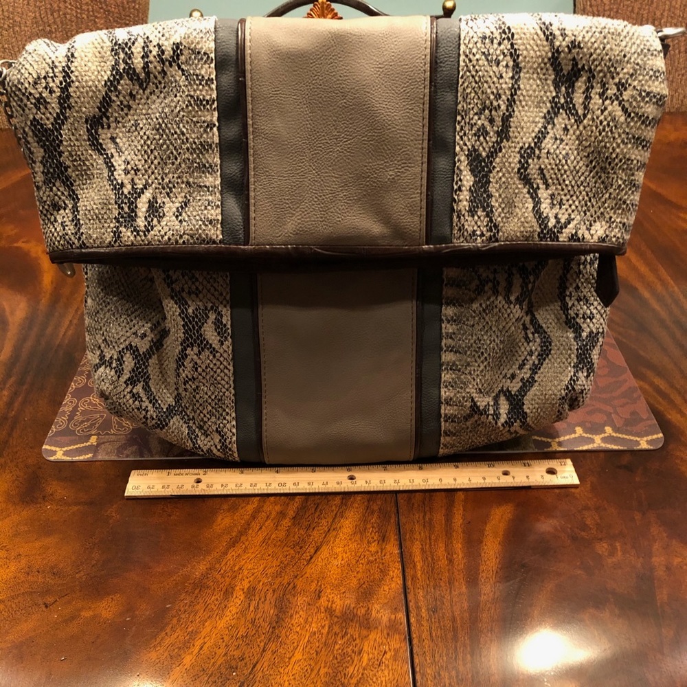 Women’s handbag